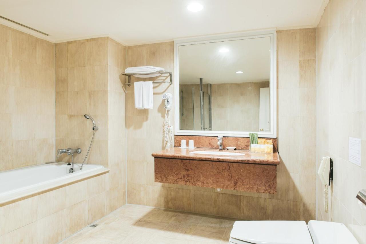 Hometel Hotel Καοσιούνγκ Εξωτερικό φωτογραφία